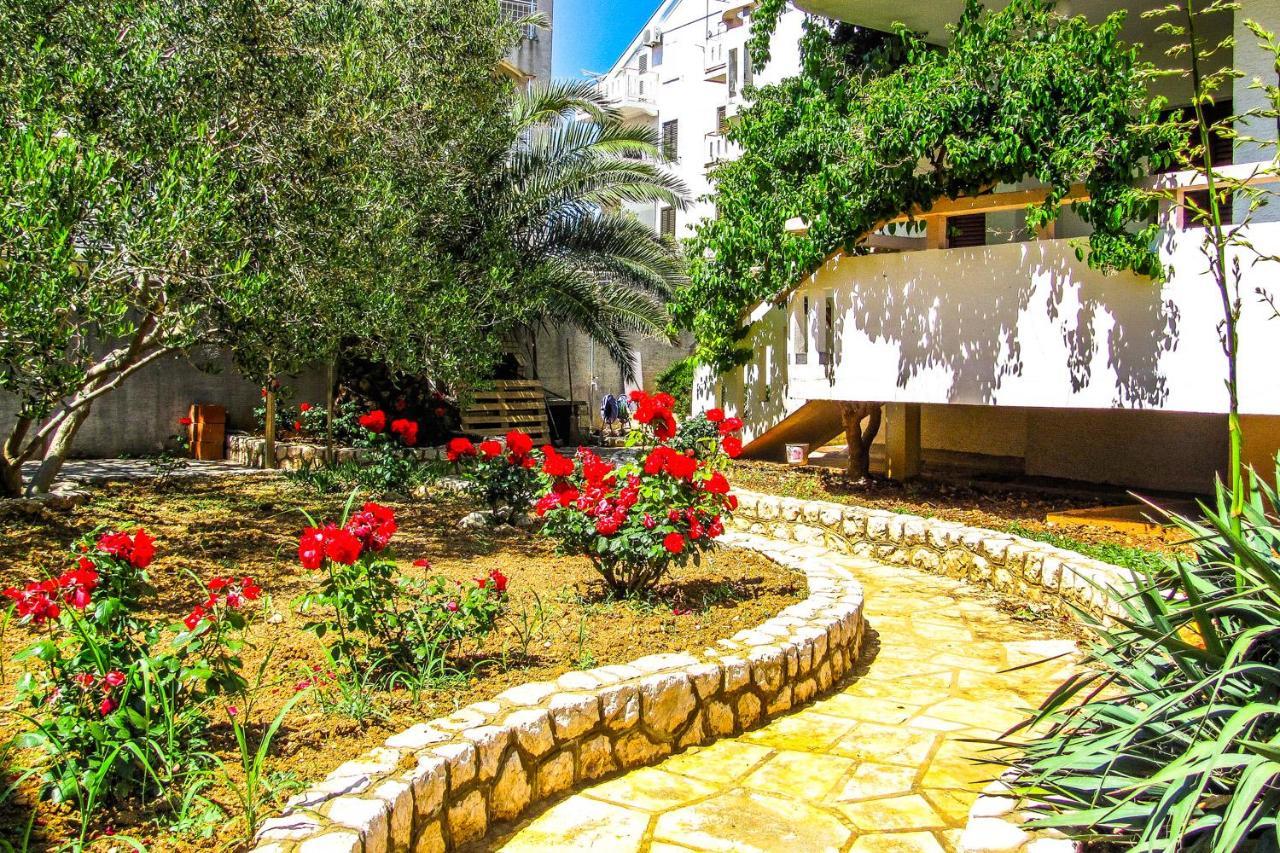 Apartments Hope Novalja Exterior foto